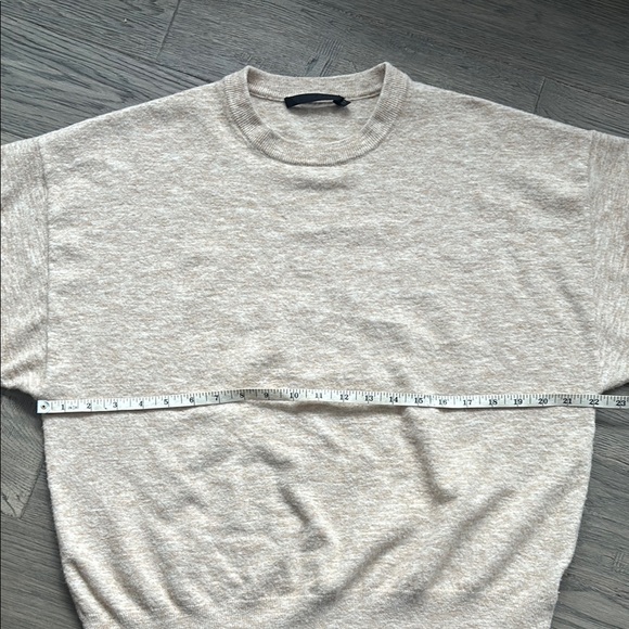 Jenni Kayne | Oversized merino wool and cashmere cream and tan knit sweater - Picture 5 of 10